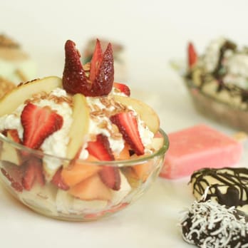 Michoacana Millenium - Ensalada de Frutas - Ice Cream & Frozen Yogurt Near Me - Ensenada, BCN