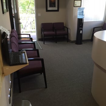 Axelrode Orthodontics - Waiting Room - Orthodontists Near Me - Moraga, California