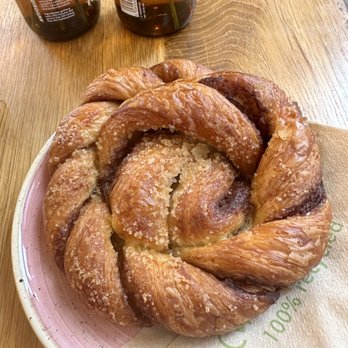 The Fields Beneath - Cinnamon breading - Cafes Near Me - London, XGL The Fields Beneath - Cinnamon breading - Cafes Near Me - London, XGL