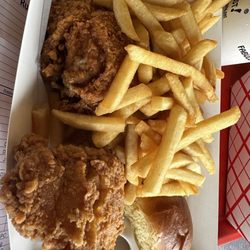 Rush's - Fried chicken basket