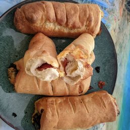 Several kinds of rolls.