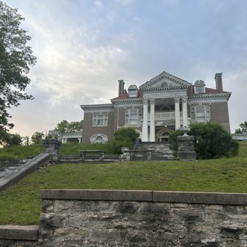 Rockcliffe Mansion - Rockcliffe Mansion - Bed & Breakfast Near Me - Hannibal, Missouri