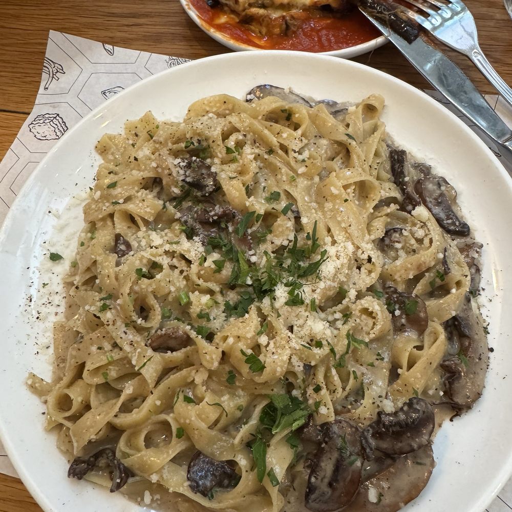Forma Pasta Factory - Fettuccine Funghi - Pasta Shops Near Me - Brooklyn, New York Forma Pasta Factory - Fettuccine Funghi - Pasta Shops Near Me - Brooklyn, New York