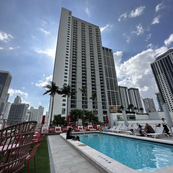 CitizenM Miami Worldcenter - Pool - Hotels Near Me - Miami, Florida