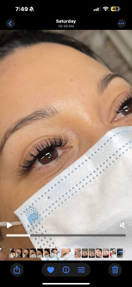 LashesbyBri Logo