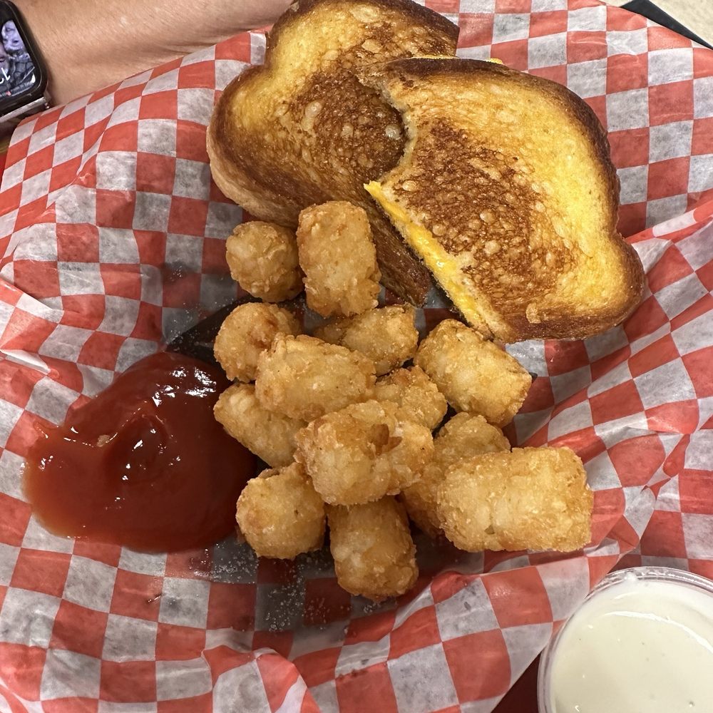 Charlie's Diner - grilled cheese - Diners Near Me - Jacksonville, Florida