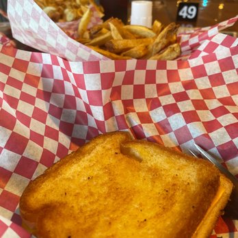 Uncle Ernies - grilled cheese - Burgers Near Me - Bourbon, Missouri Uncle Ernies - grilled cheese - Burgers Near Me - Bourbon, Missouri