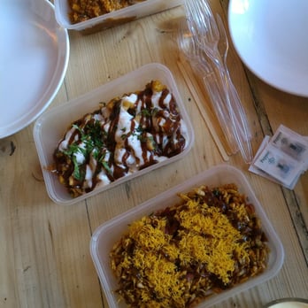 Inito - All sorts of chaat. Pav bhaaji, dahi something and  bhel puri from top to bottom - Indian Near Me - London, XGL