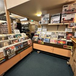 Flying Dog Wood Fired Pizza & Vinyl - Rare vinyl records for sale