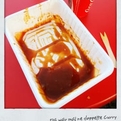 Tonis Bratwurst - Sorry, da sollte eigentlich ne leckere Doppelte Currywurst zu sehen sein ... die Kamera war nur zu langsam