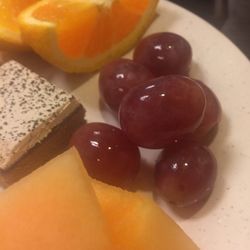 China Buffet - Orange ! Grapes !cantaloupe ! And coffee-cake ! Best to brighten your day on a Rainie day! Healthy and happy.
