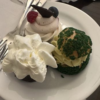 Café Louvre - Mini dessert plate - Cafes Near Me - Prague, Puerto Rico
