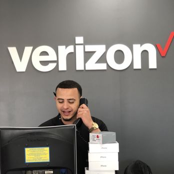 Verizon - Knowledgeable staff here - Mobile Phones Near Me - San Diego, California Verizon - Knowledgeable staff here - Mobile Phones Near Me - San Diego, California