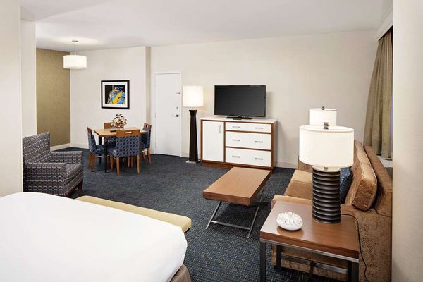 DoubleTree by Hilton Hotel South Bend by null