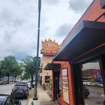Chatt Smoke House - Barbeque Near Me - Chattanooga, Tennessee