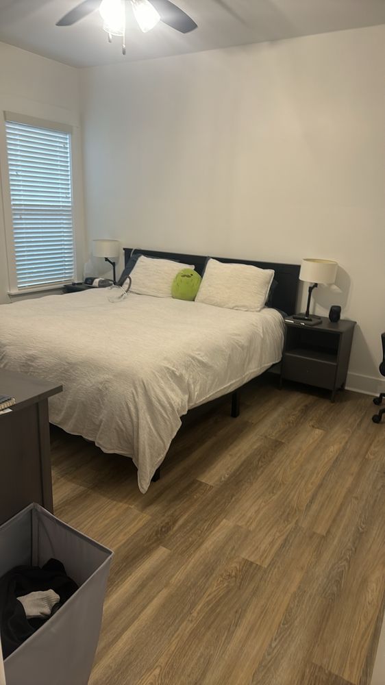 Slide of Mimys Cleaning &Handy