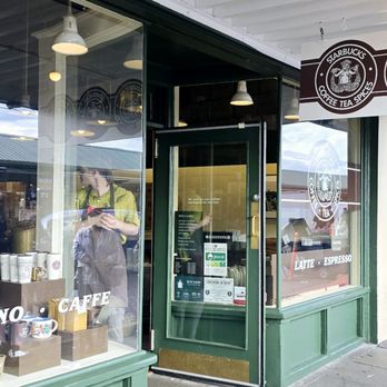 Starbucks - Exterior - Coffee & Tea Near Me - Seattle, Washington