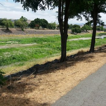 Alameda Creek Trail - Paseo Padre side - Hiking Near Me - Fremont, California Alameda Creek Trail - Paseo Padre side - Hiking Near Me - Fremont, California