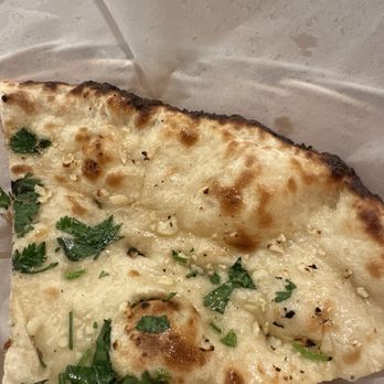 California MoMo Kitchen - Garlic naan - Himalayan/Nepalese Near Me - Sunnyvale, California California MoMo Kitchen - Garlic naan - Himalayan/Nepalese Near Me - Sunnyvale, California
