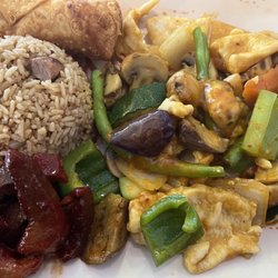 Golden China Restaurant - Curry Chicken , Boneless Ribs , Pork Fried Rice, Egg Roll combo meal