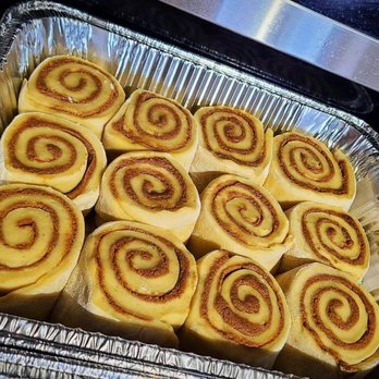 Amanda's Rolls Bakery Cafe - a pan of cinnamon rolls - Bakeries Near Me - Topeka, Kansas Amanda's Rolls Bakery Cafe - a pan of cinnamon rolls - Bakeries Near Me - Topeka, Kansas