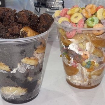Yo Momma Stacks - two cups of desserts - Desserts Near Me - Wilson, North Carolina Yo Momma Stacks - two cups of desserts - Desserts Near Me - Wilson, North Carolina