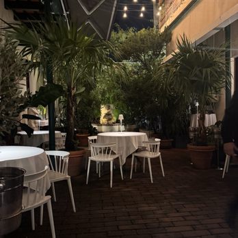 La Lanterna - Italian Near Me - San Juan, Puerto Rico
