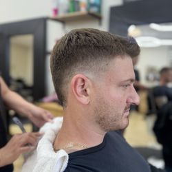 Razors Beauty and Barbershop  - Burst Fade