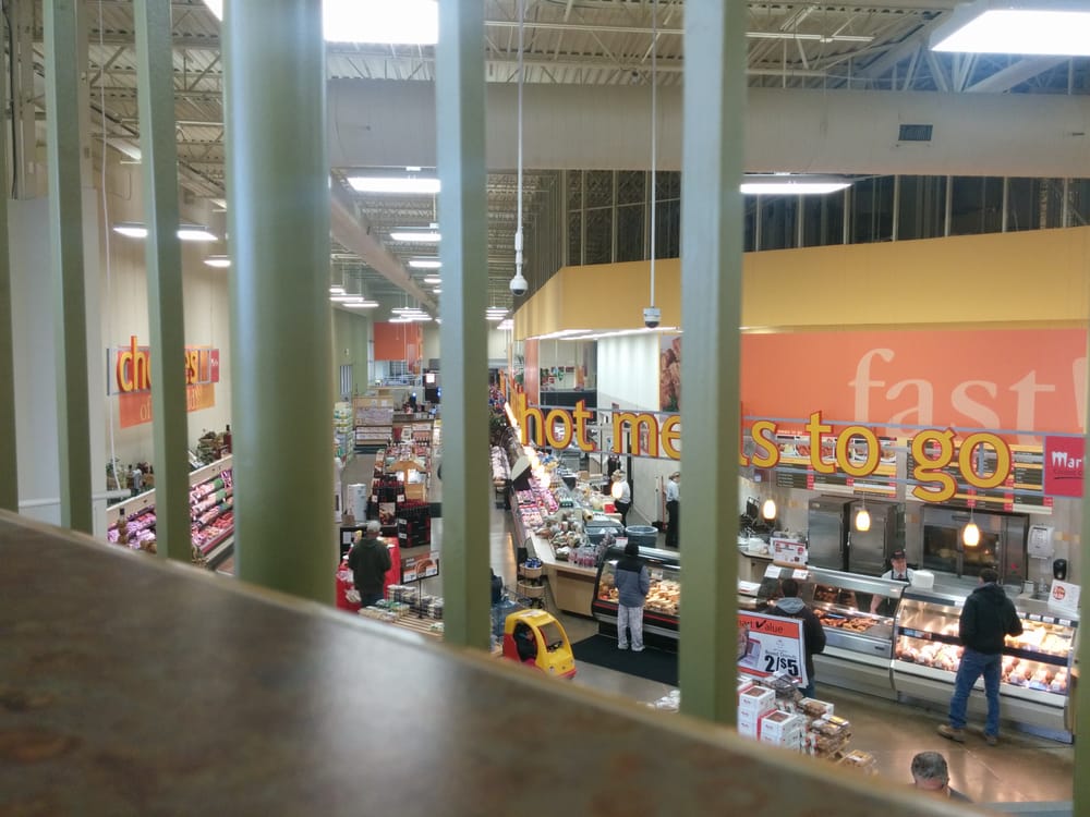 Martin's Supermarket Deli Logo