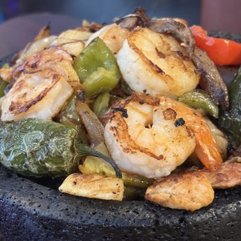 Taqueria Vallarta - Nice large shrimp.   We asked for veggies well done. - Mexican Near Me - Harker Heights, Texas