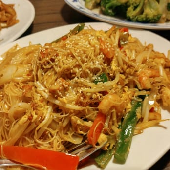 Old Town 97 - Singapore fried noodles - Chinese Near Me - London, XGL
