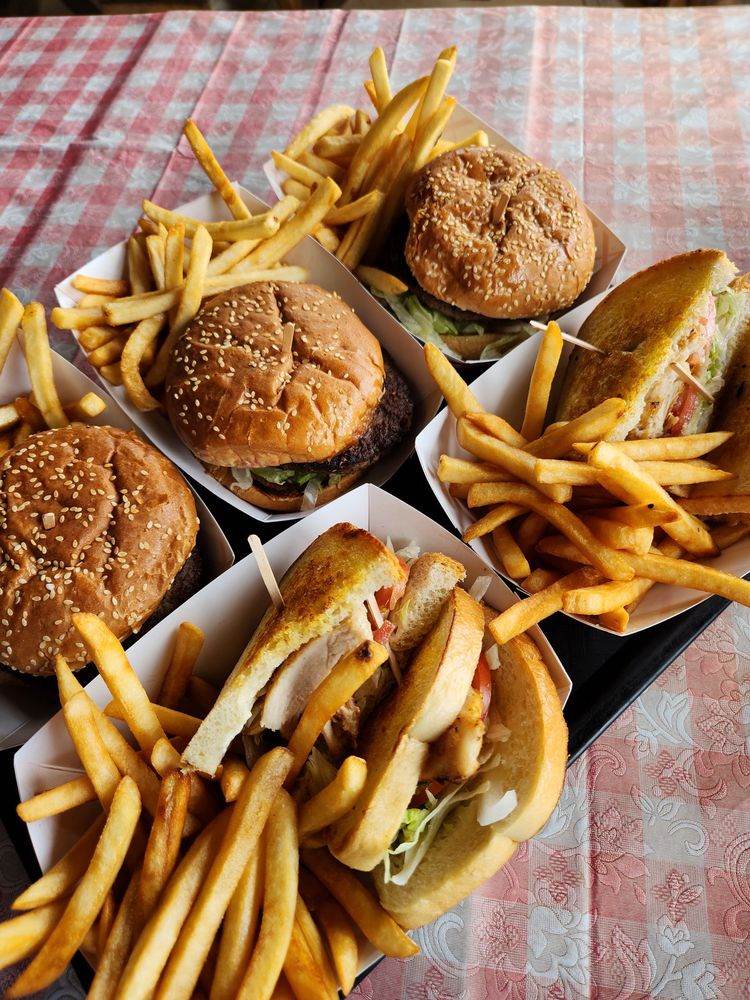 THE MINERS GRILL & ICE CREAM PARLOR Updated September 2024 43 Photos & 25 Reviews 4650 N