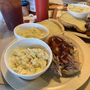 Sam's Bar-B-Q - Pulled pork - Barbeque Near Me - Humboldt, Tennessee