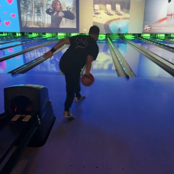Santikos Entertainment - Arcades Near Me - Cibolo, Texas