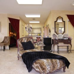 Divas Beauty Studio & Spa