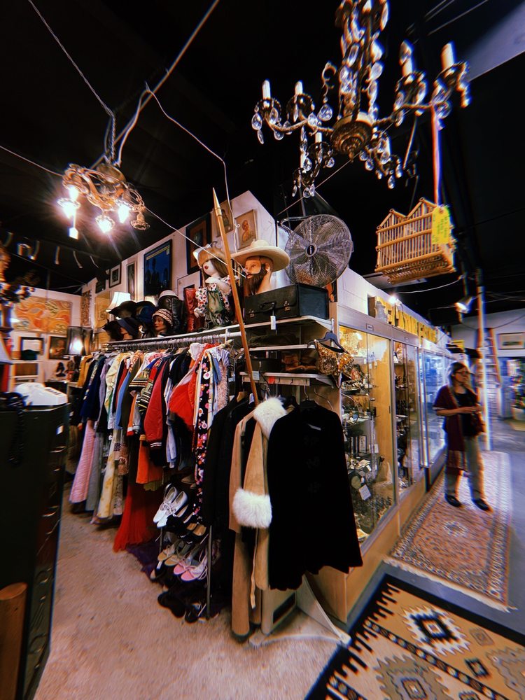 DECATUR ESTATE VINTAGE MARKET - 77 Photos & 14 Reviews - 3429 Covington ...