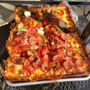 Sunny Hill - Half Arcade and half Psycho-Stick - Pizza Near Me - Seattle, Washington