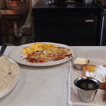 MidTown Grill - Country fried chicken & biscuits,cheese eggs& hashbrowns, French toast - American Near Me - Wauwatosa, Wisconsin MidTown Grill - Country fried chicken & biscuits,cheese eggs& hashbrowns, French toast - American Near Me - Wauwatosa, Wisconsin