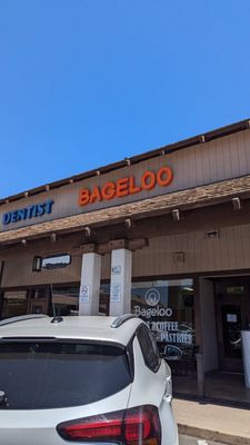 BAGELOO Bagel & Coffee Shop by null