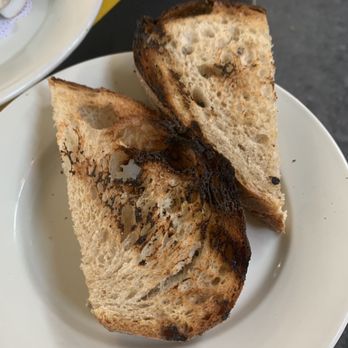 Juliette Restaurant - Crusty bread to soak up the garlic shrimp - Bars Near Me - Brooklyn, New York Juliette Restaurant - Crusty bread to soak up the garlic shrimp - Bars Near Me - Brooklyn, New York
