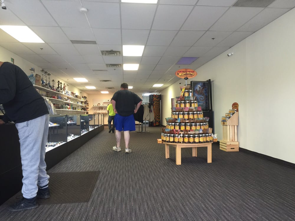 GLASS N MORE Updated September 2024 11 Photos 205 Cline St