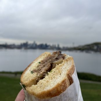 Un Bien - Caribbean Roast - Cuban Near Me - Seattle, Washington Un Bien - Caribbean Roast - Cuban Near Me - Seattle, Washington