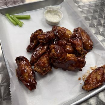Sauce Wing - Bbq wings 10 pc - Cheesesteaks Near Me - Duluth, Georgia