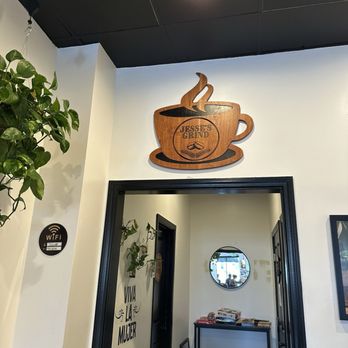 Jesse's Grind Coffee Bar - Coffee & Tea Near Me - Winnetka, California Jesse's Grind Coffee Bar - Coffee & Tea Near Me - Winnetka, California