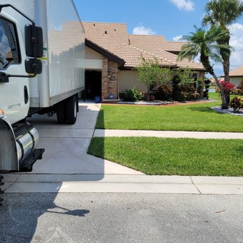 Paradise Moving & Delivery - Movers Near Me - Cape Coral, Florida Paradise Moving & Delivery - Movers Near Me - Cape Coral, Florida