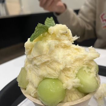 Oakobing - Mango Melon Shaved Ice - Ice Cream & Frozen Yogurt Near Me - Pasadena, California Oakobing - Mango Melon Shaved Ice - Ice Cream & Frozen Yogurt Near Me - Pasadena, California