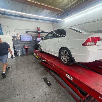 George's Alignment & Brake Service - Auto Repair Near Me - Northridge, California George's Alignment & Brake Service - Auto Repair Near Me - Northridge, California