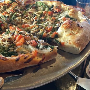 Kona Brewing - Garden Pizza - Pubs Near Me - Honolulu, Hawaii Kona Brewing - Garden Pizza - Pubs Near Me - Honolulu, Hawaii