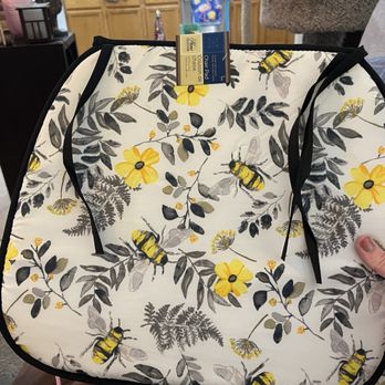 Dollar Tree - 08/01/2024 chair cushions - Discount Store Near Me - Las Vegas, Nevada