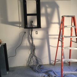 iP Phone System - 24-Computer 24-Voip Phones Relocation 30 st New York